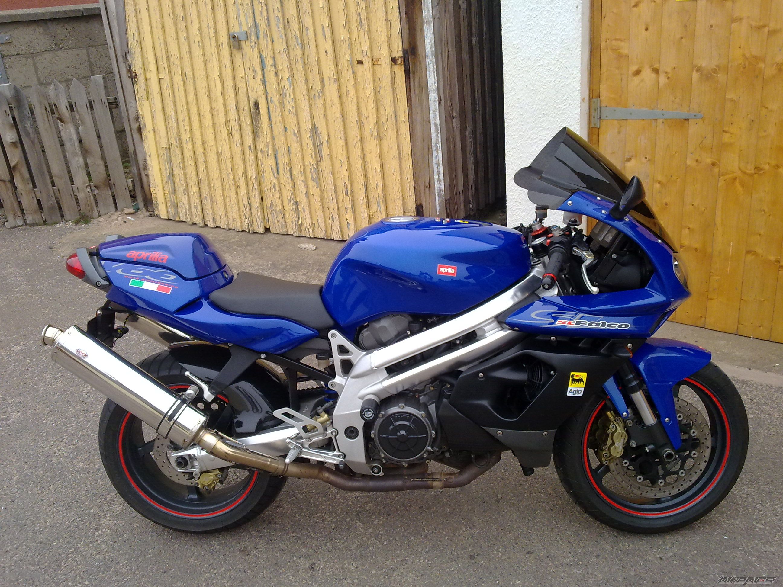 Photo 1949994