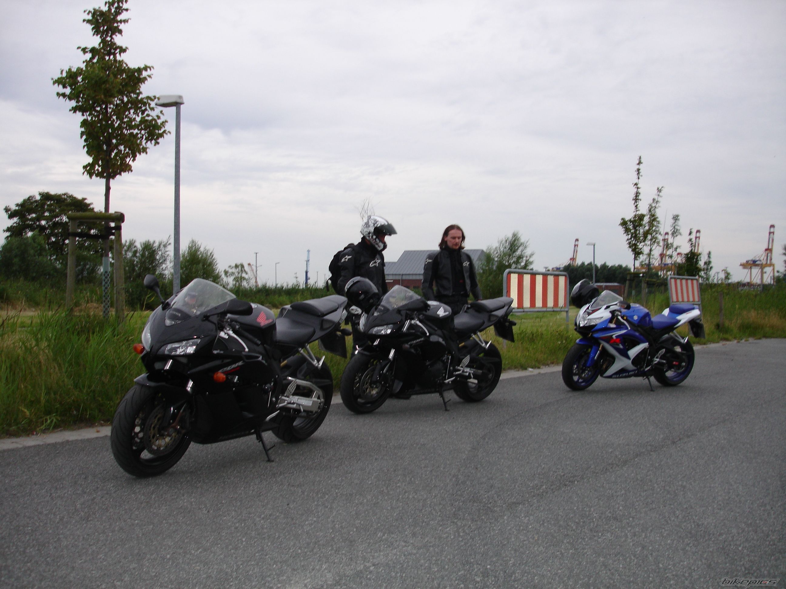Bike Photo 1950077