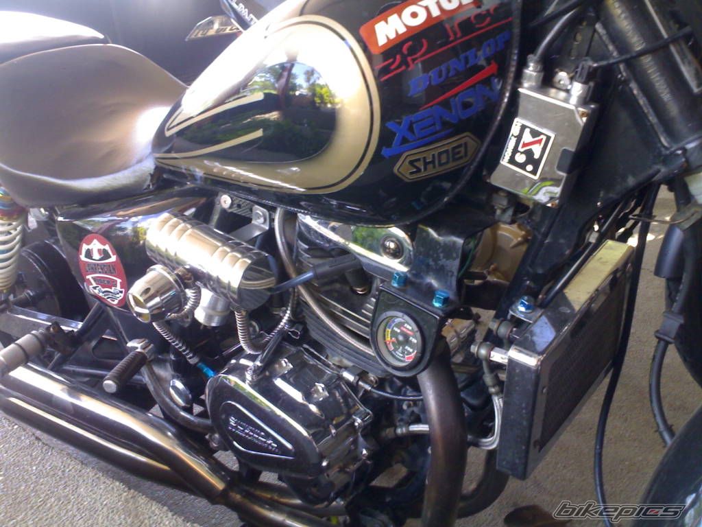 Photo 1950213