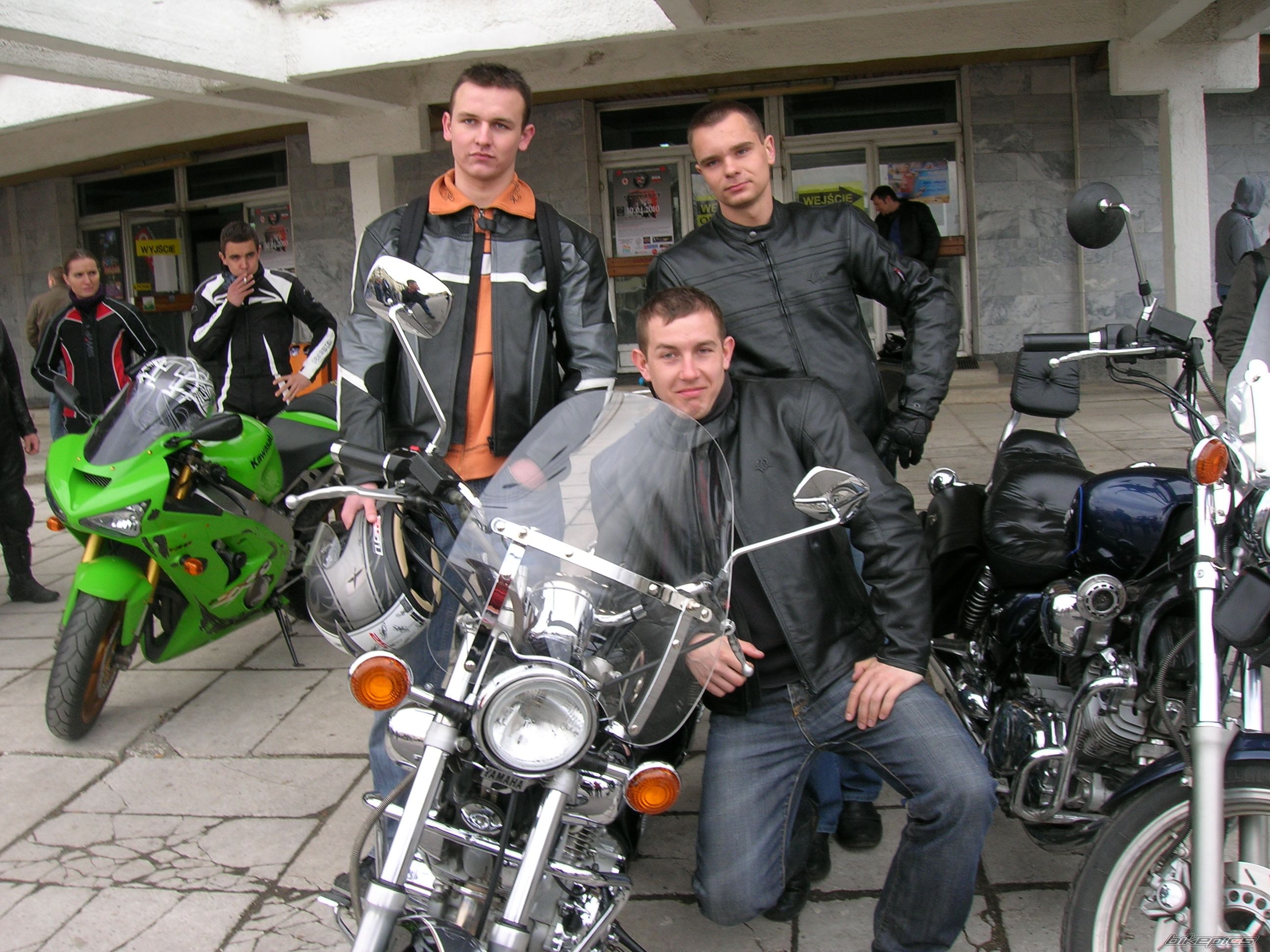 Bike Photo 1950408