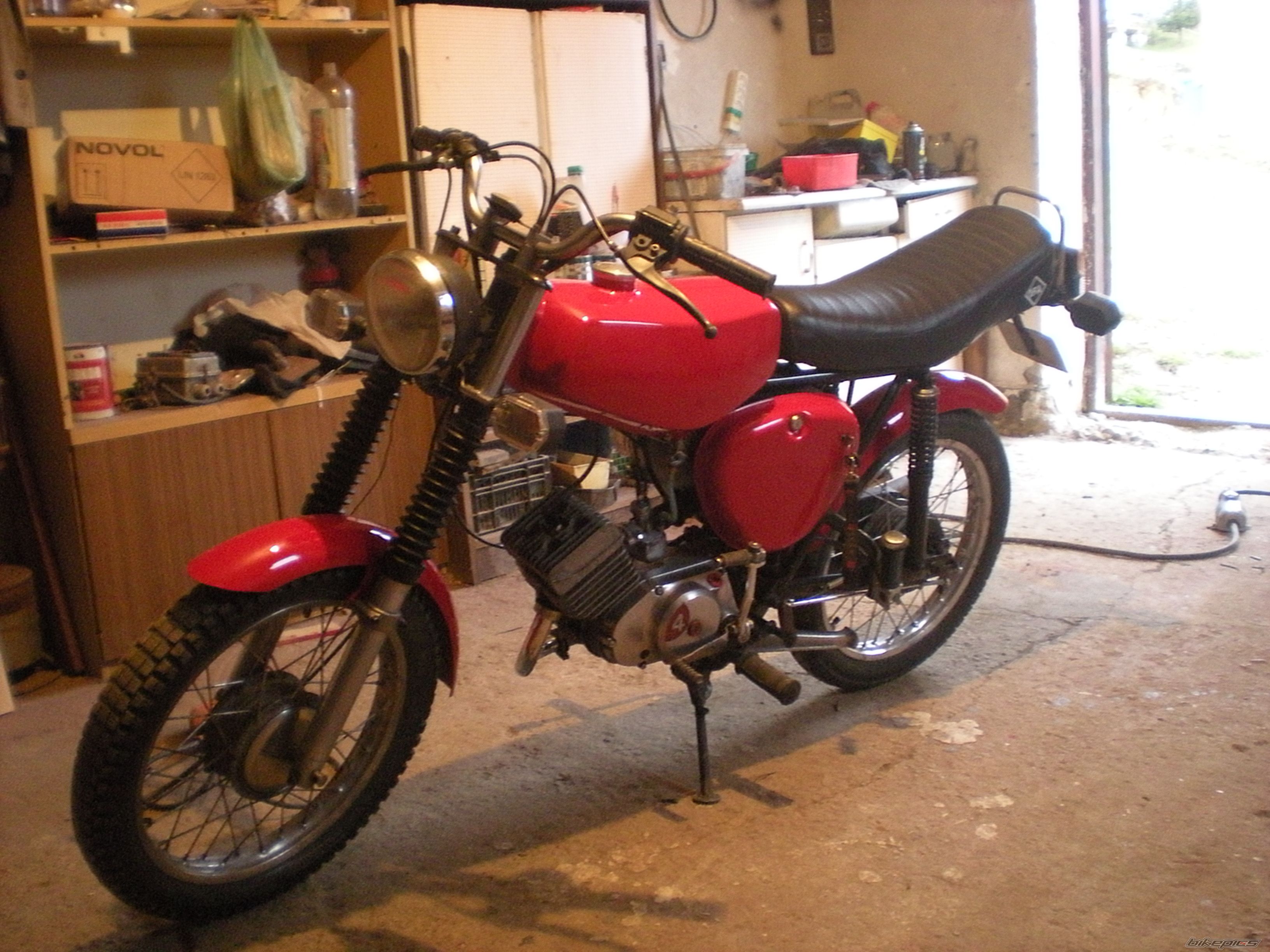 Photo 1951248