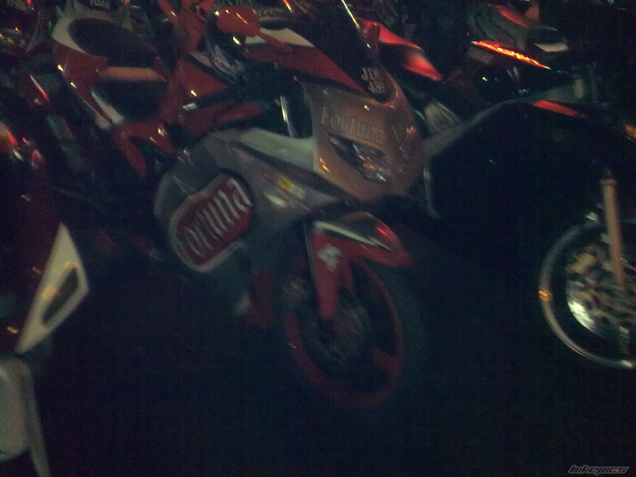 Photo 1951378