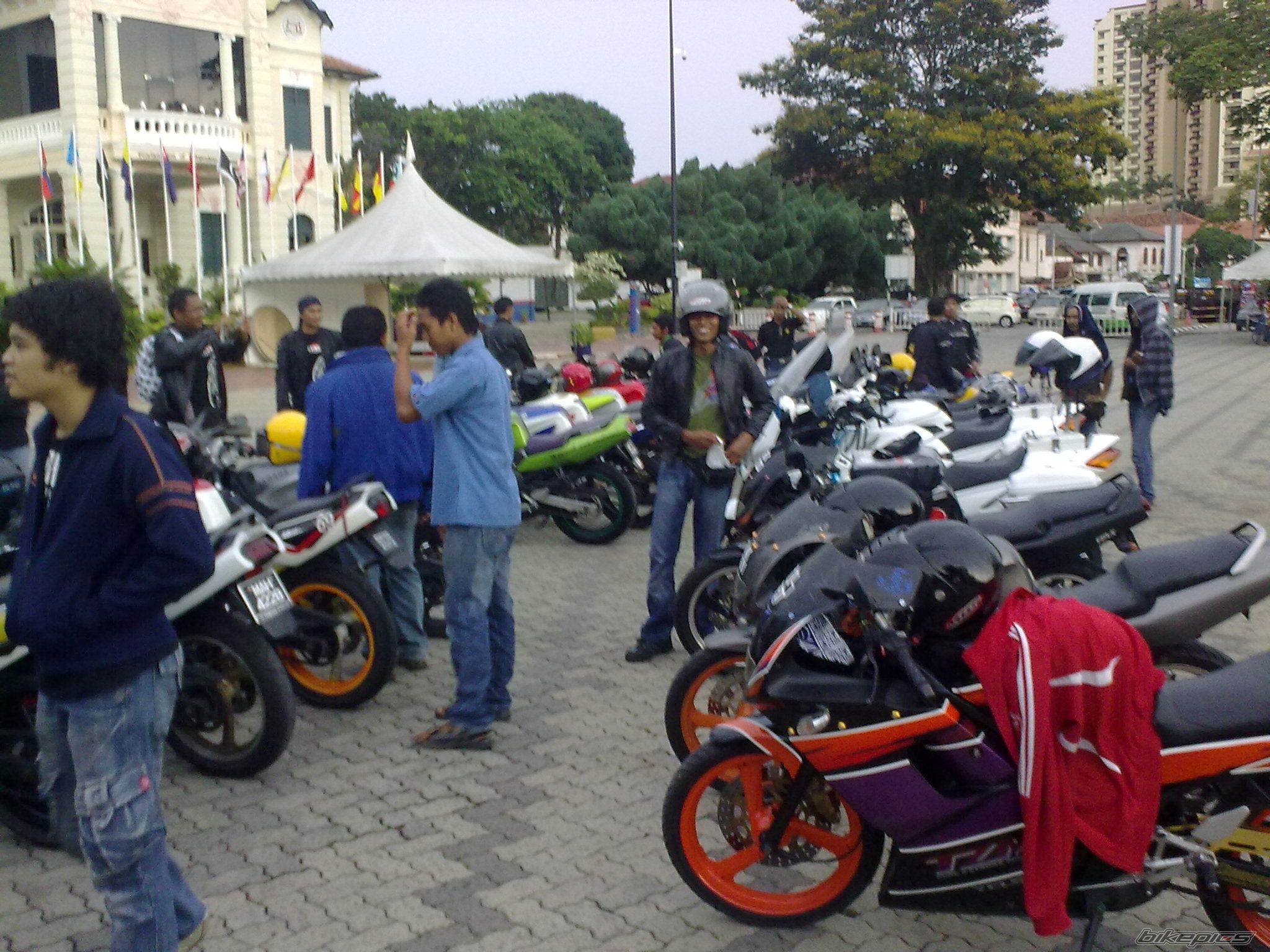 Photo 1951442