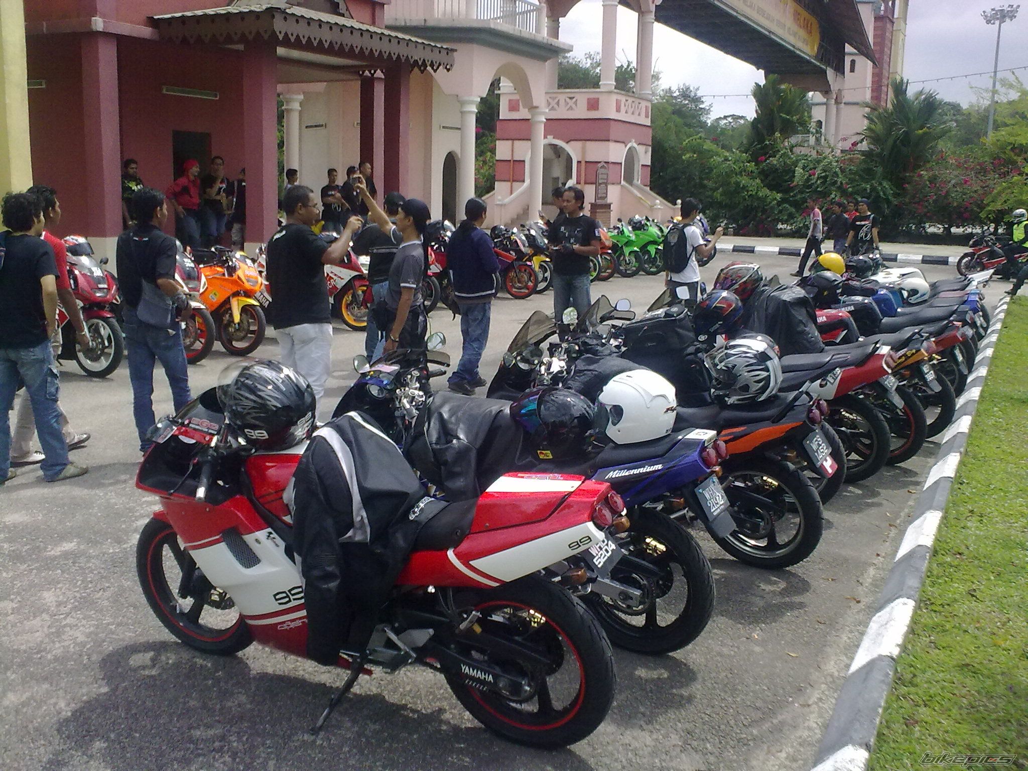 Photo 1951472