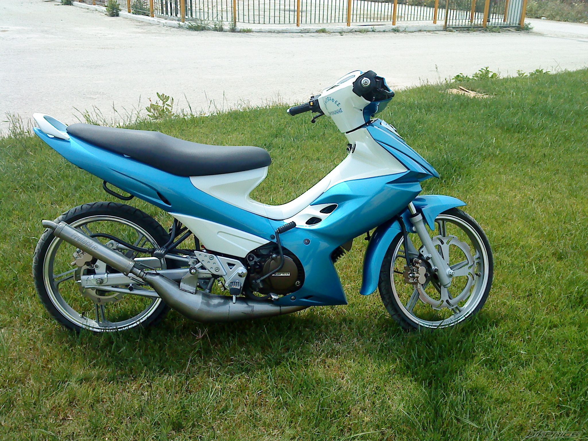 Photo 1951737