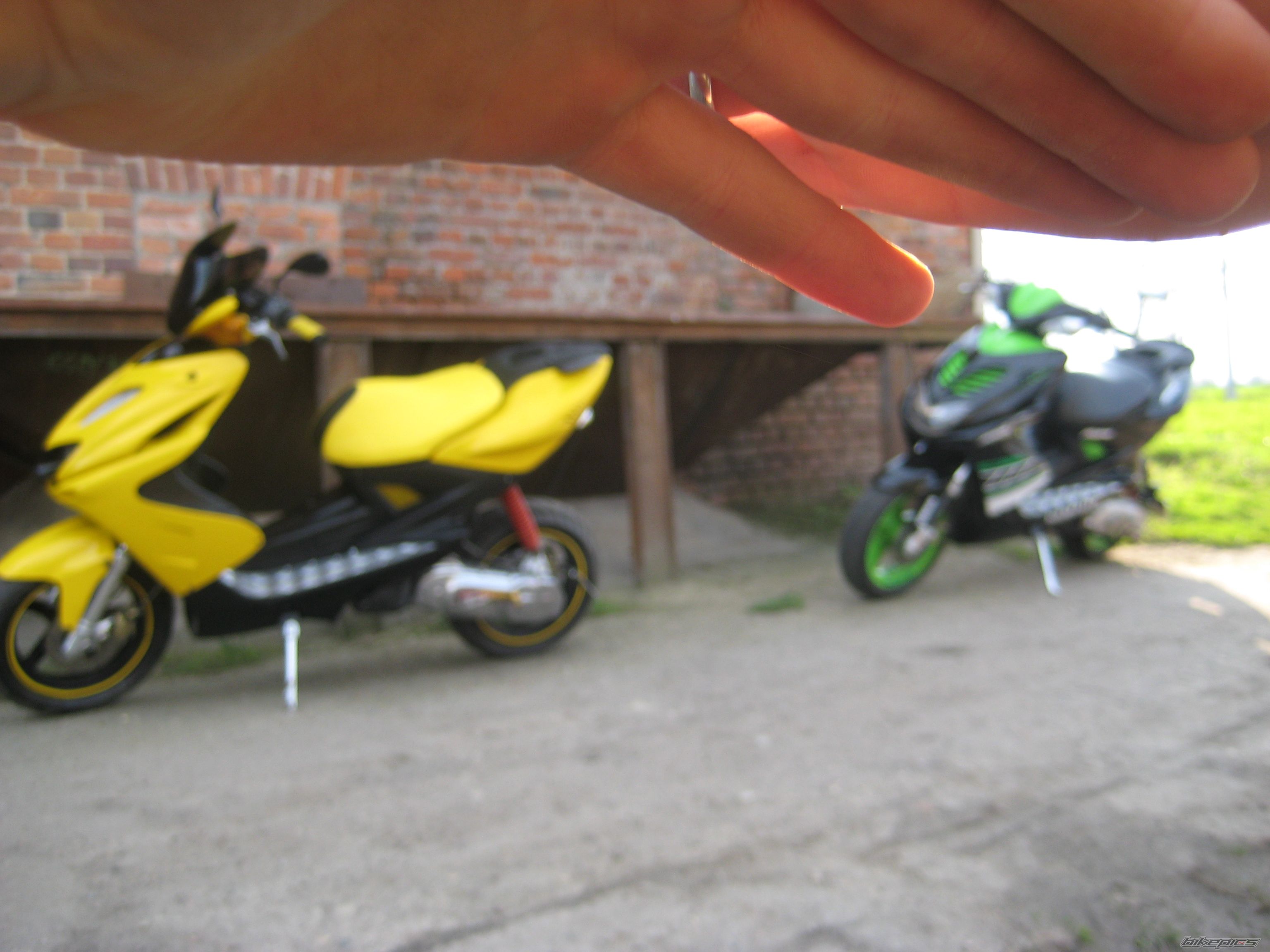 Photo 1952129