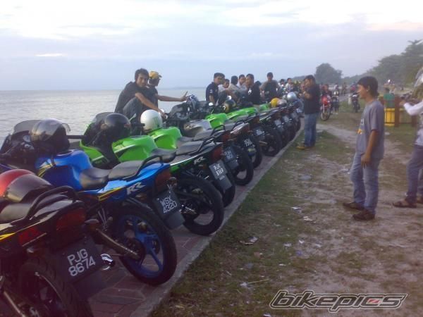 Photo 1952624