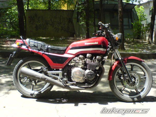 Photo 1953036