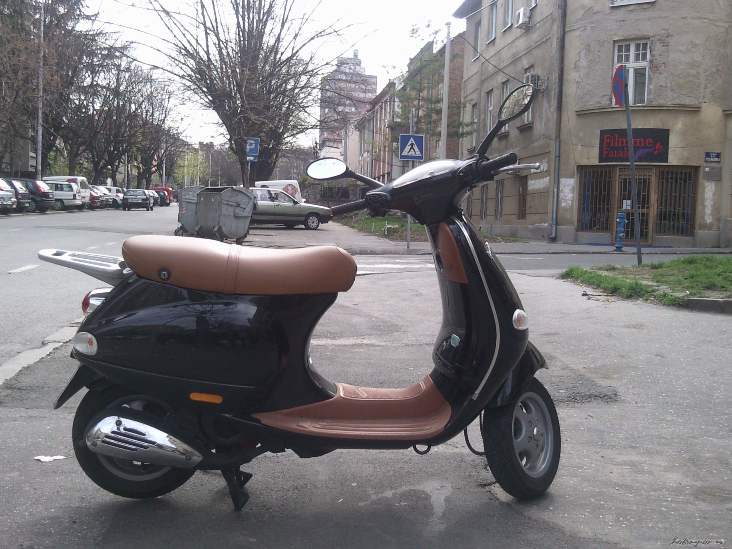 Photo 1953060