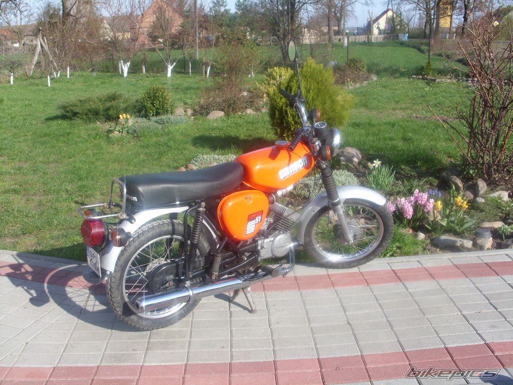 Photo 1953170