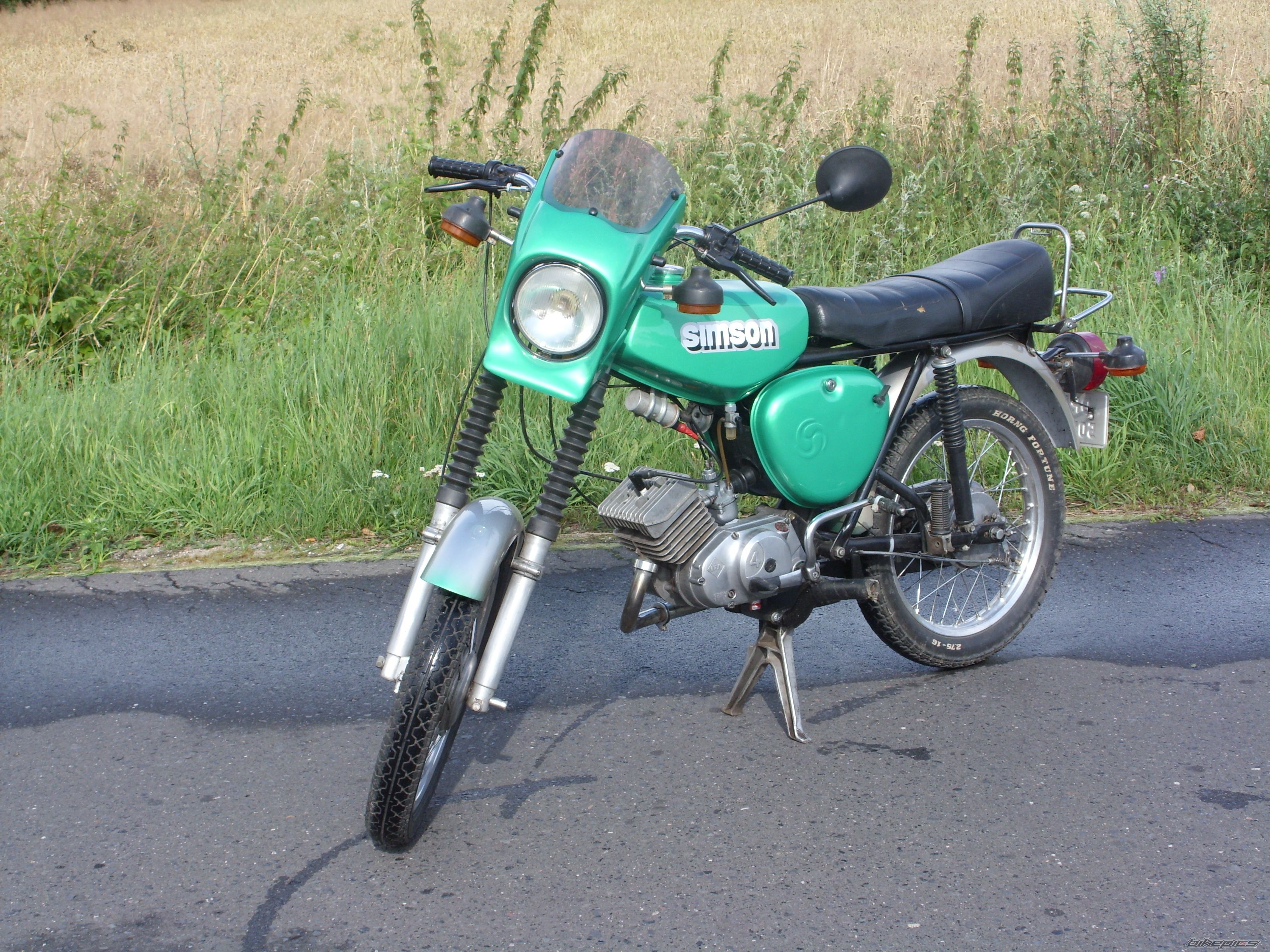 Photo 1953175