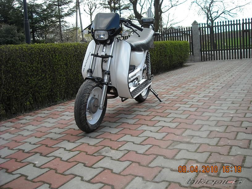 Photo 1953246