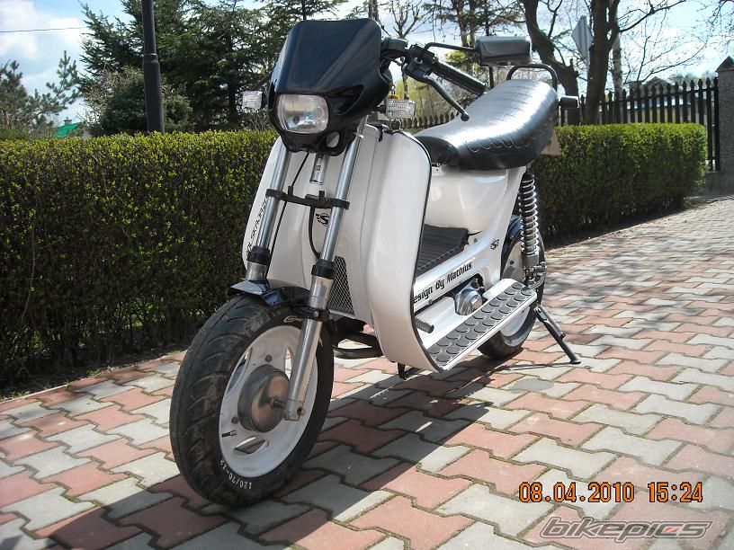 Photo 1953259