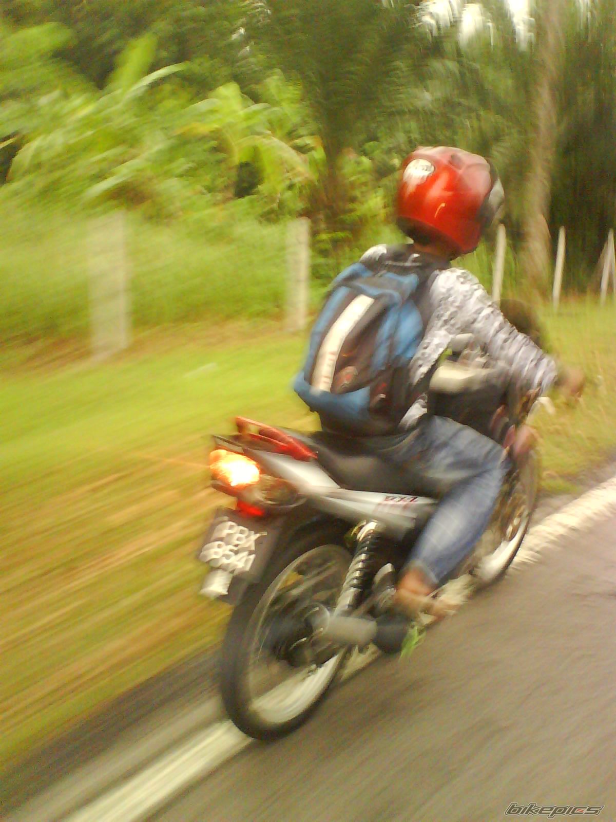 Photo 1953370