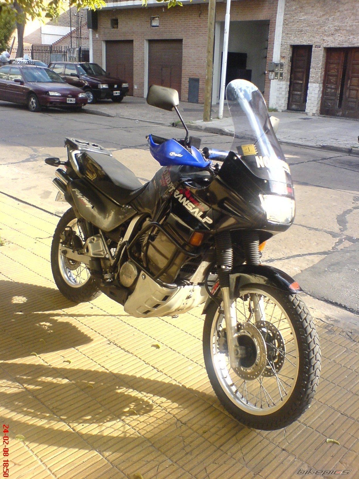 Photo 1953446