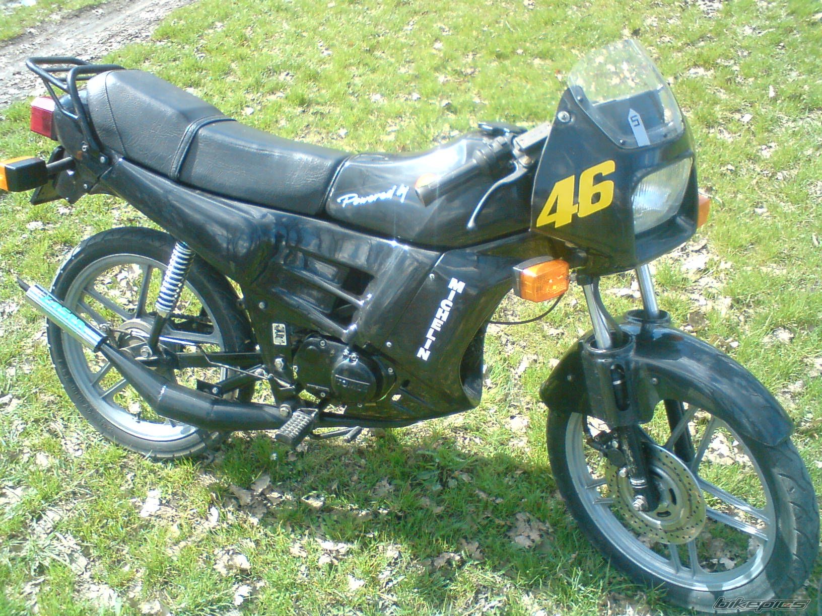 Photo 1953504