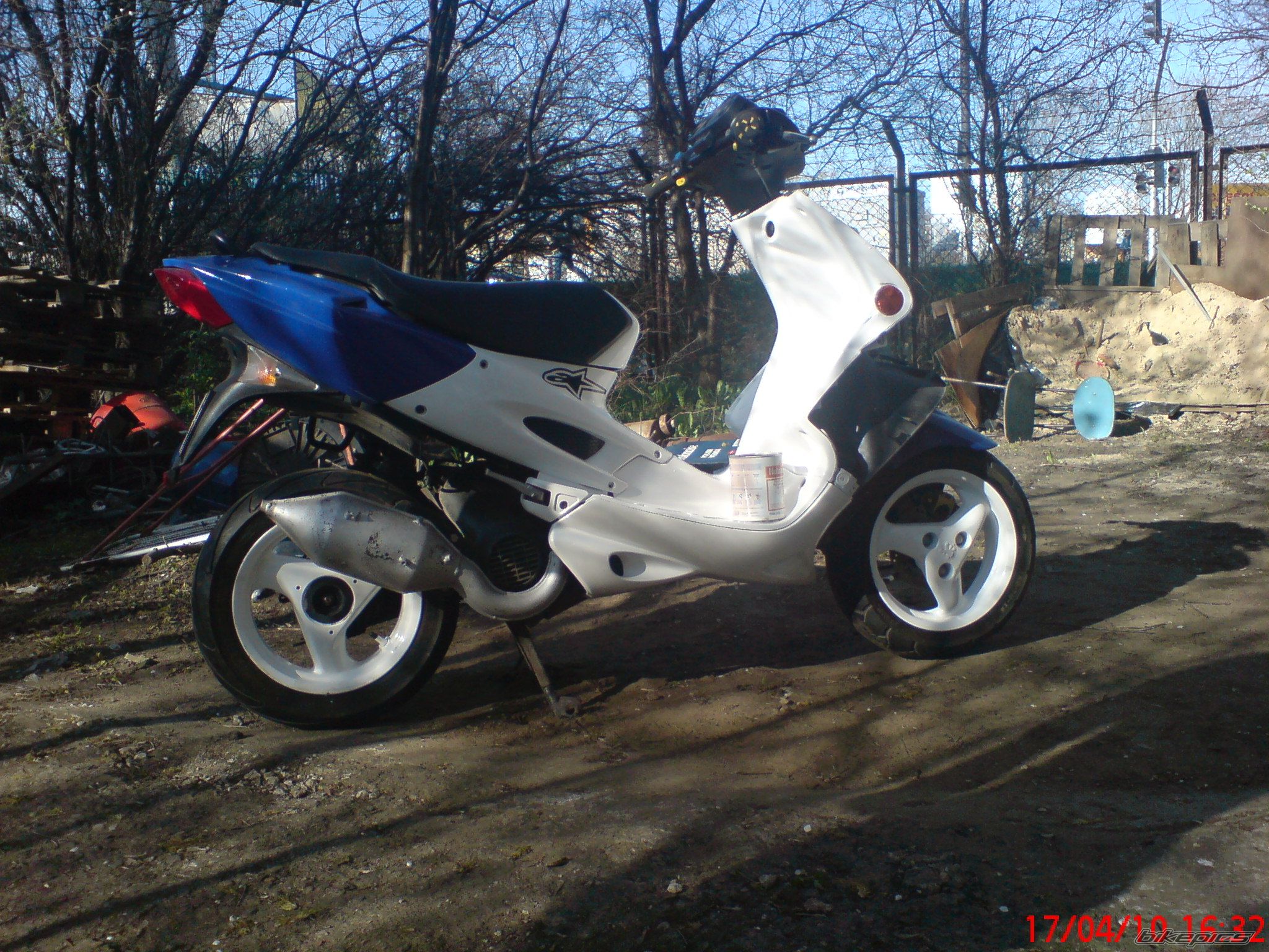 Bike Photo 1953659