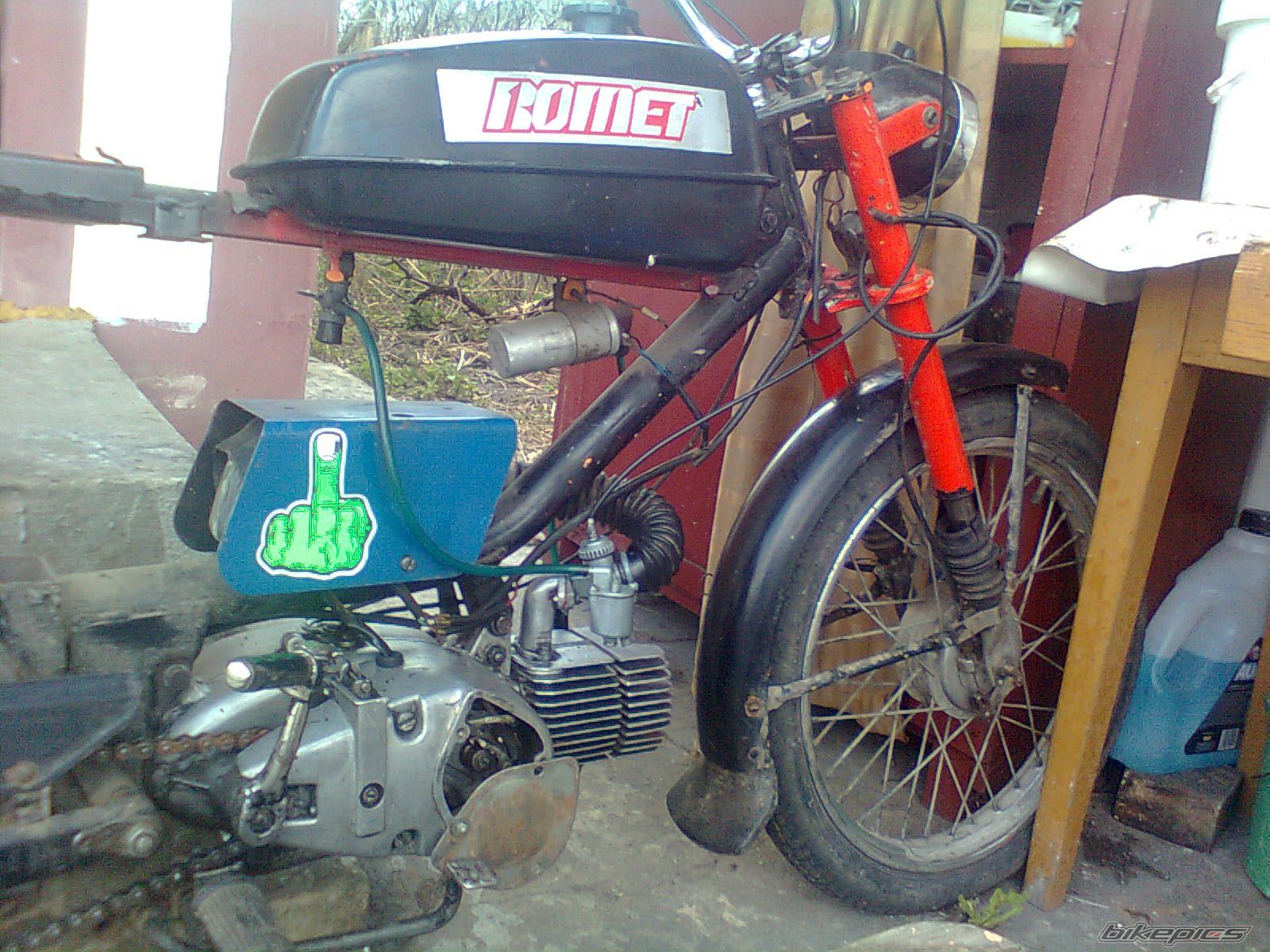 Photo 1953698