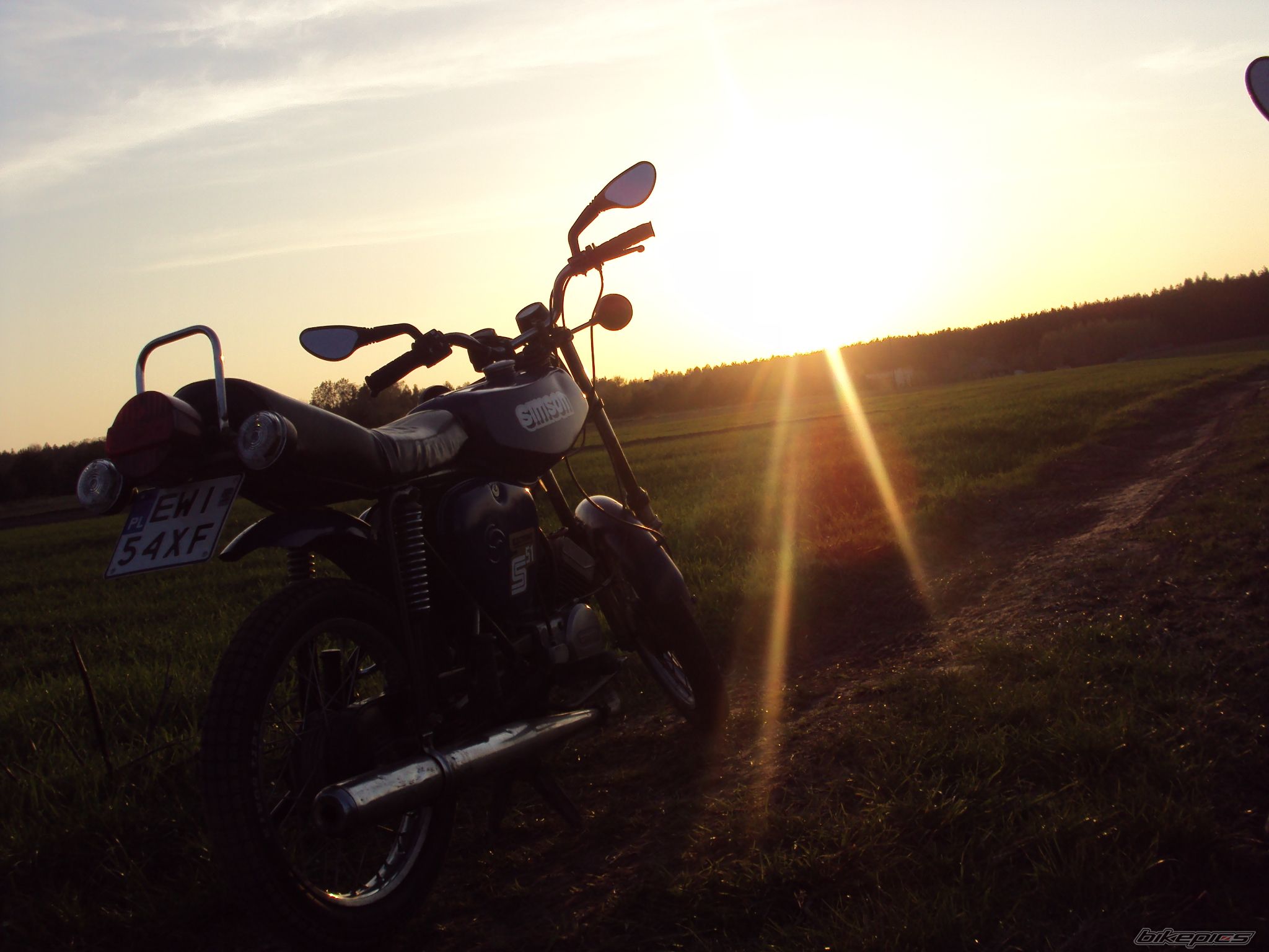 Photo 1953712