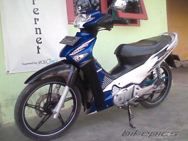 Photo 1954153