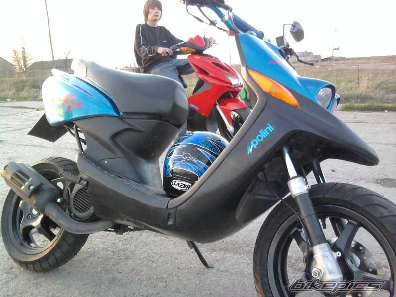 Photo 1954202