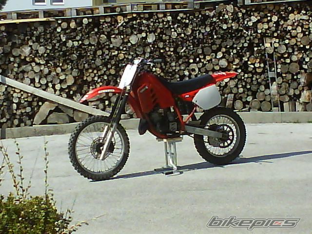 Photo 1954293