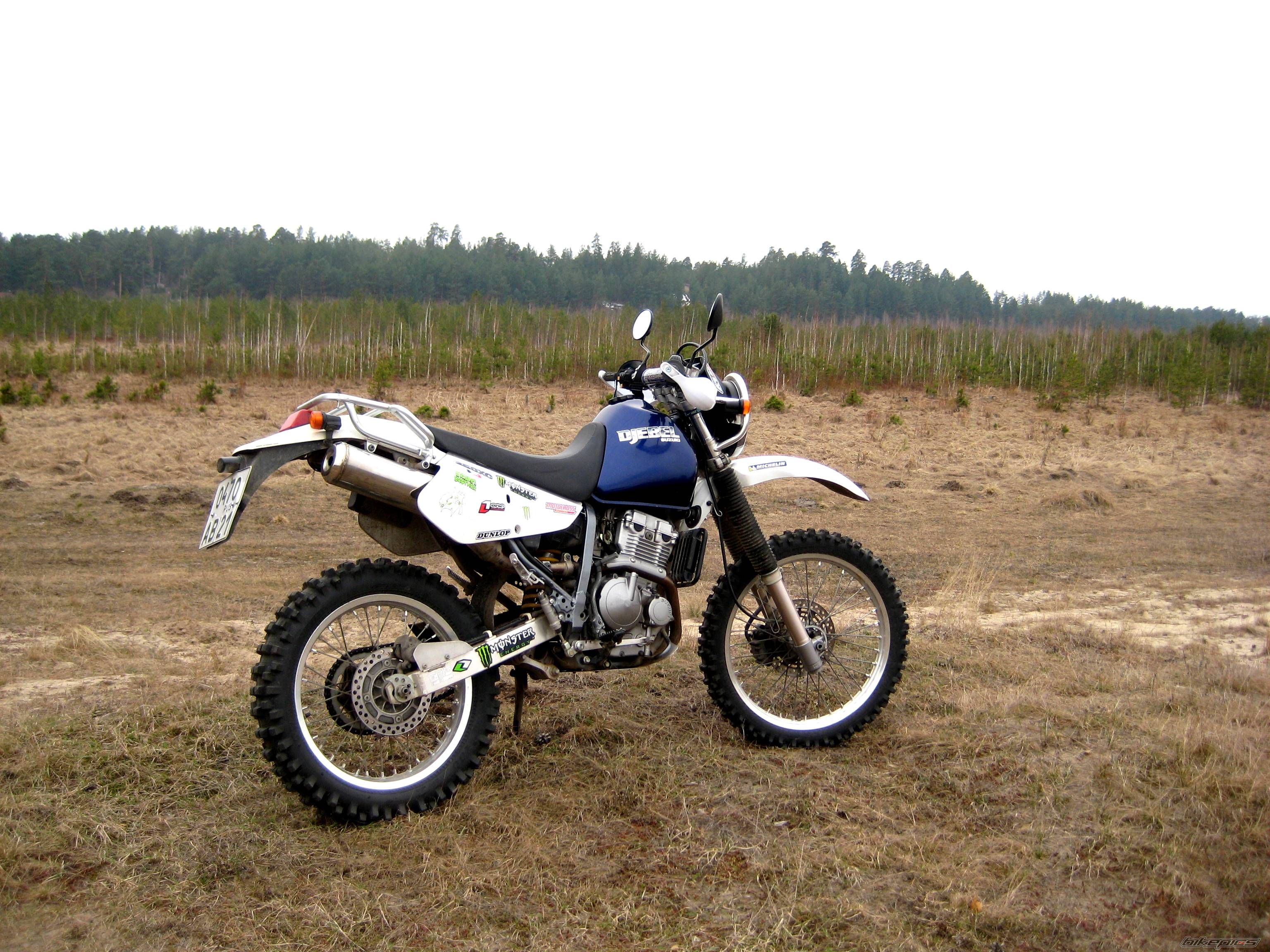 Photo 1954336