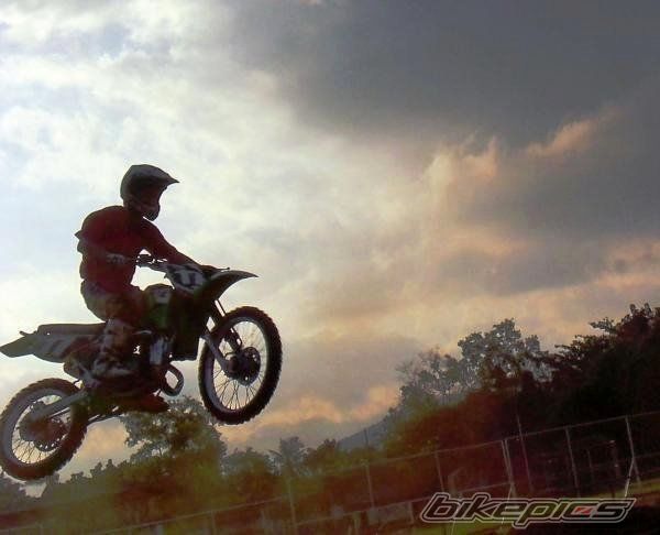 Photo 1954365