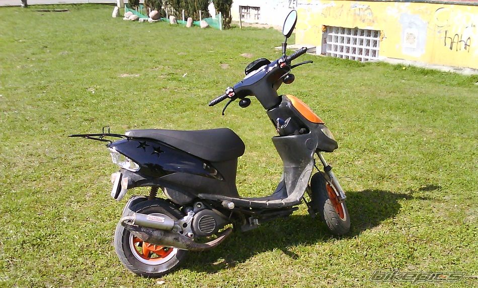 Photo 1954487