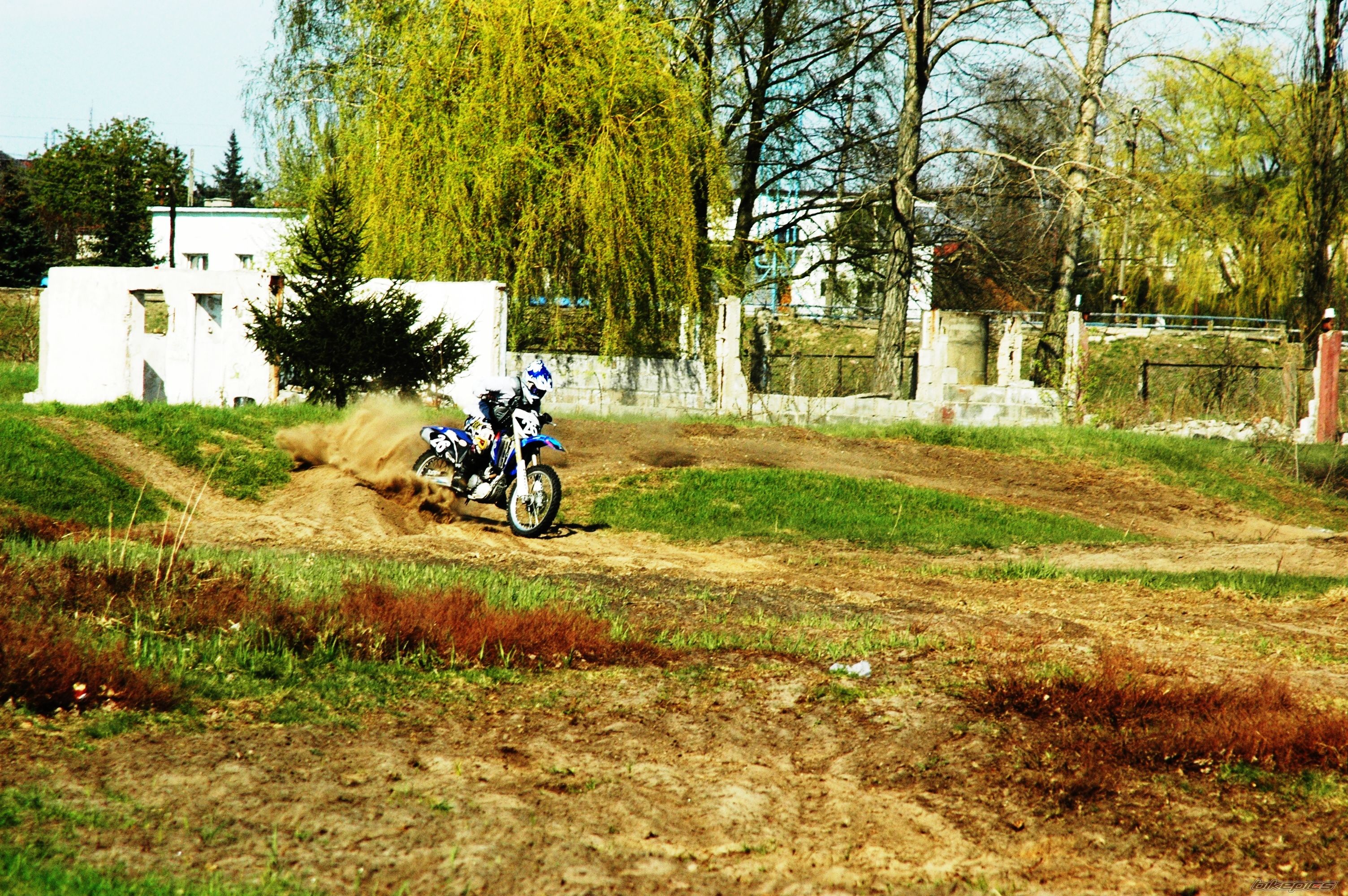 Photo 1954755