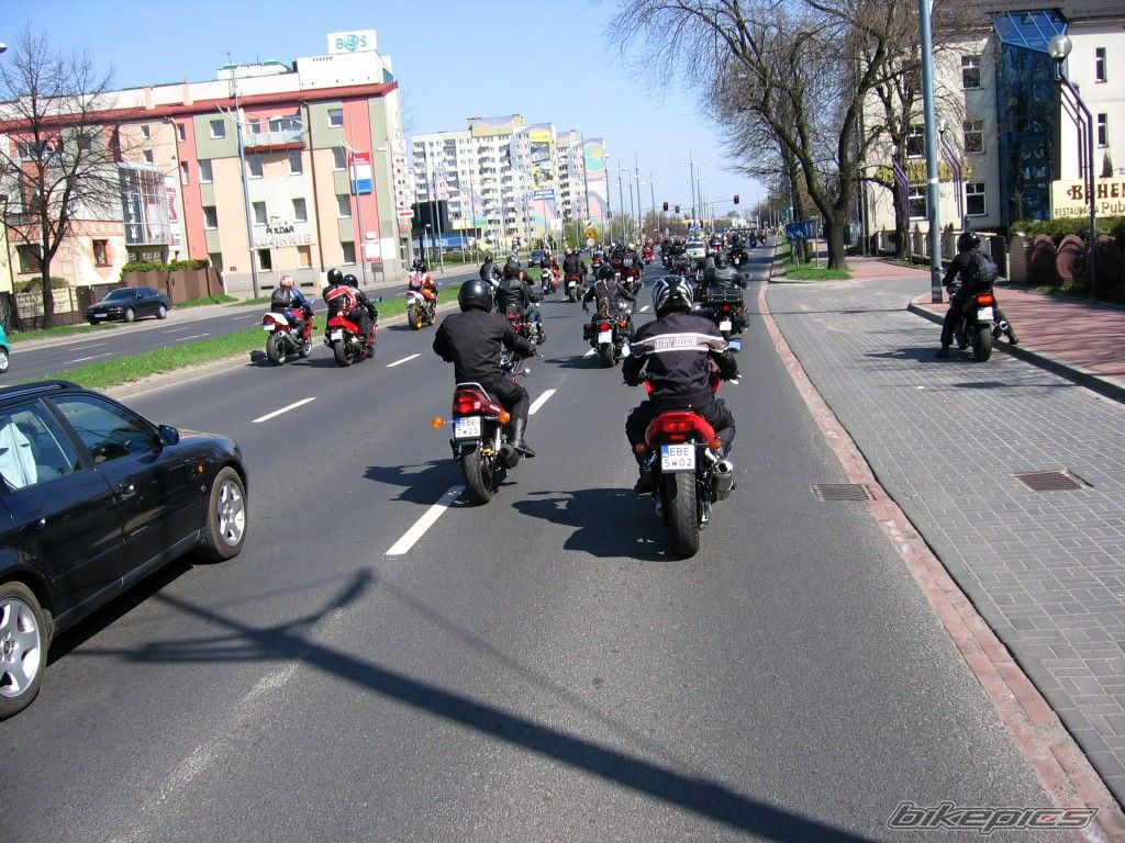 Photo 1954845