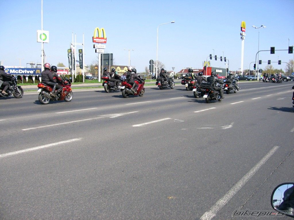 Photo 1954855
