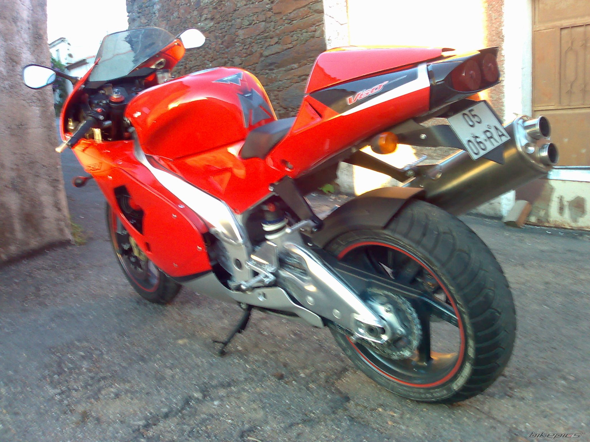 Photo 1955038