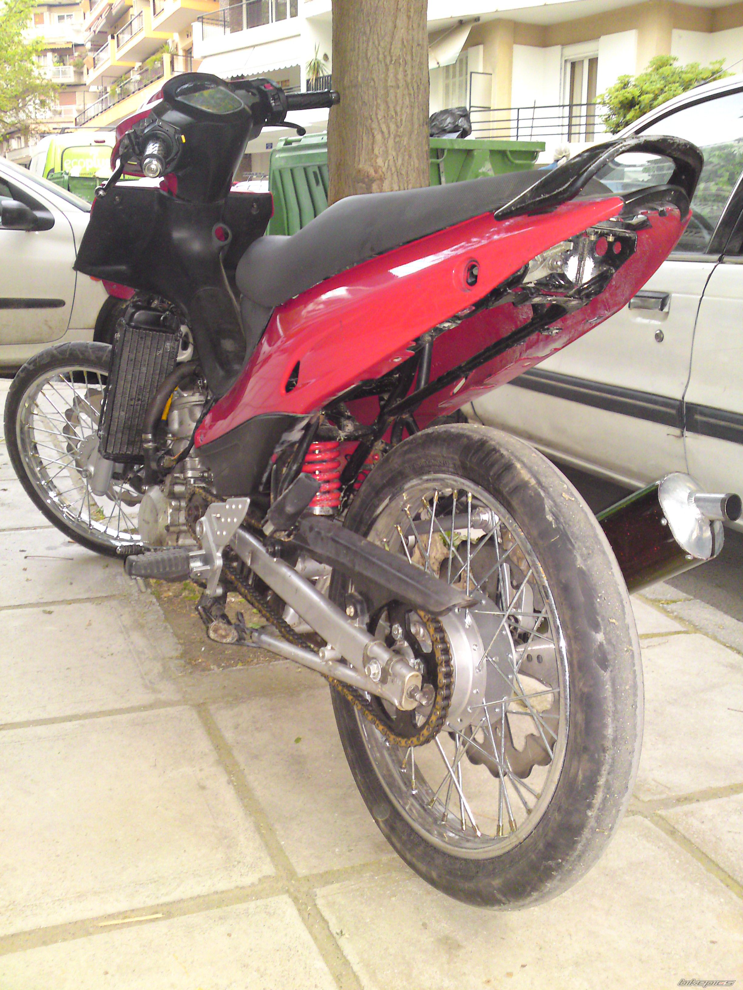 Photo 1955064