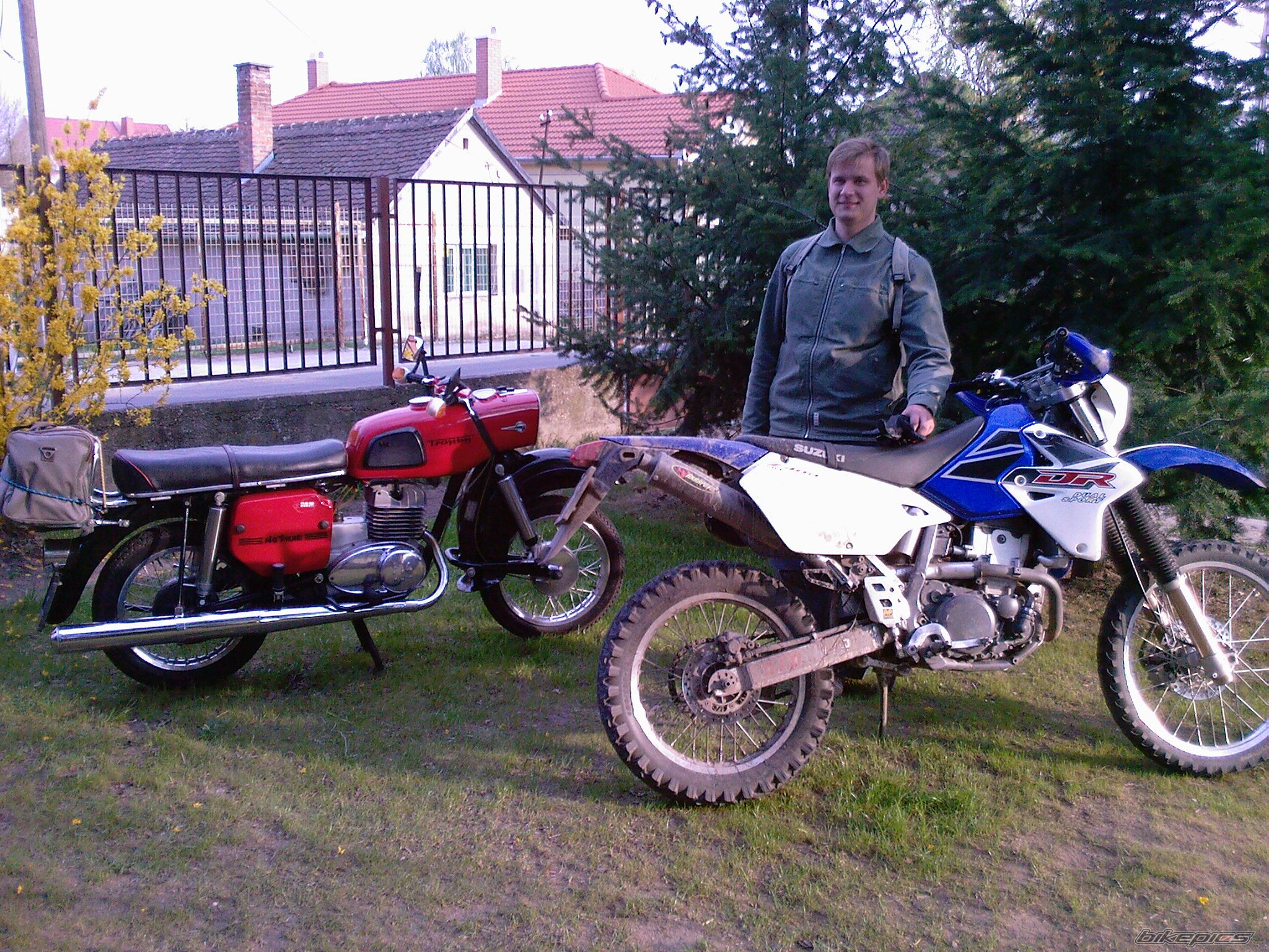 Photo 1955873