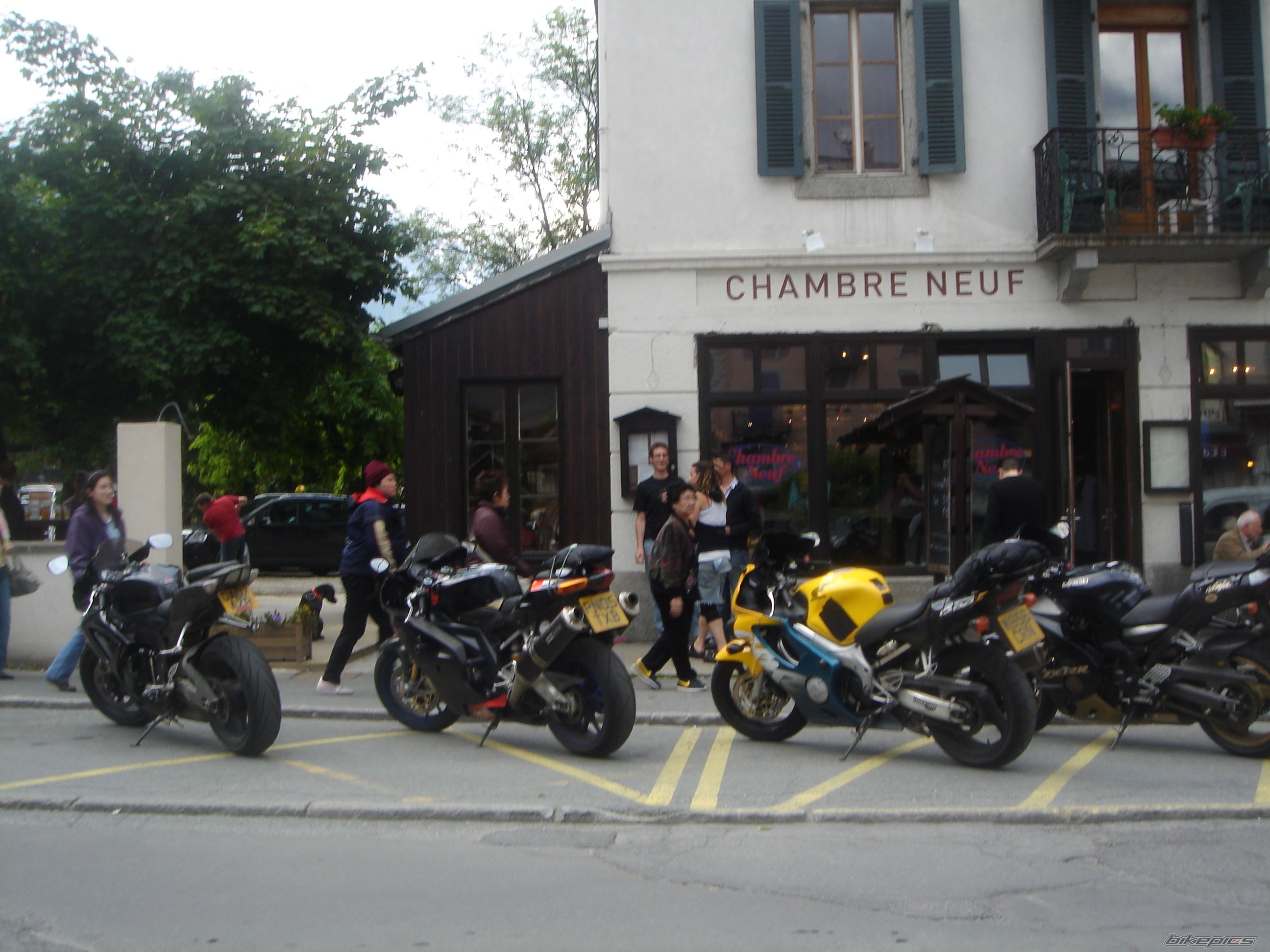 Photo 1955985