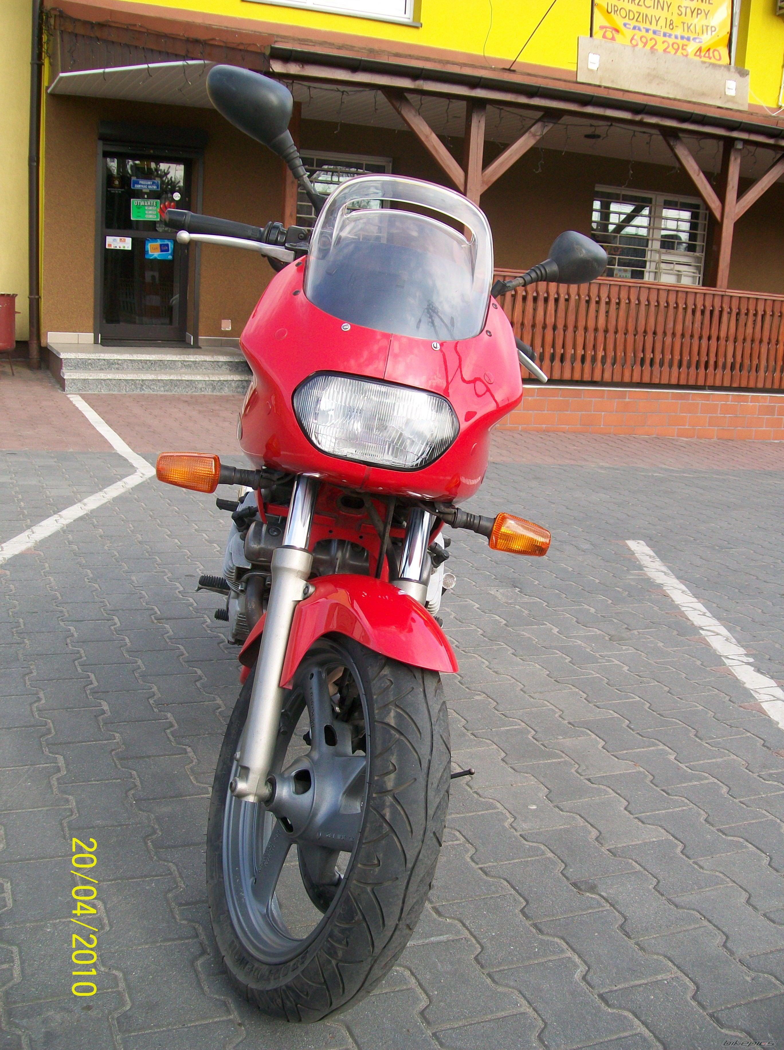 Photo 1956847