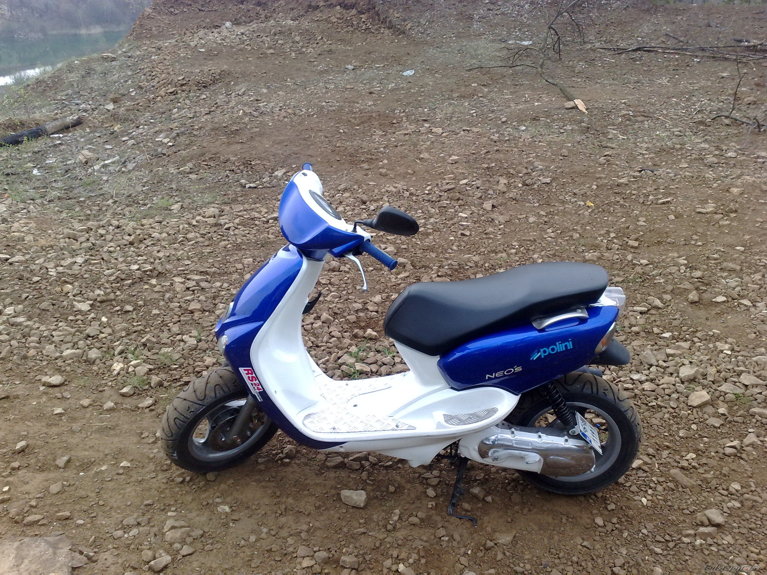 Photo 1956953