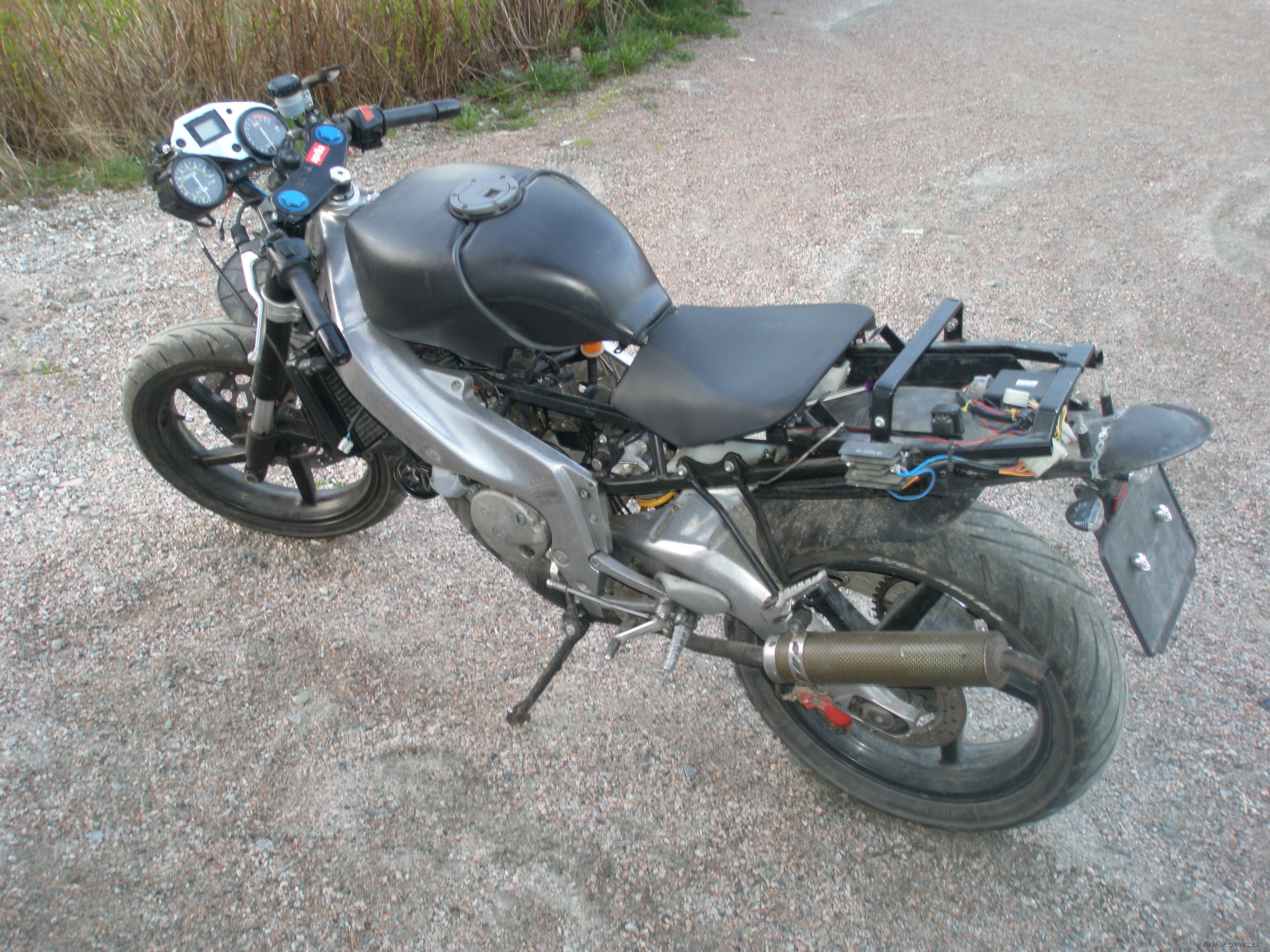 Photo 1957377
