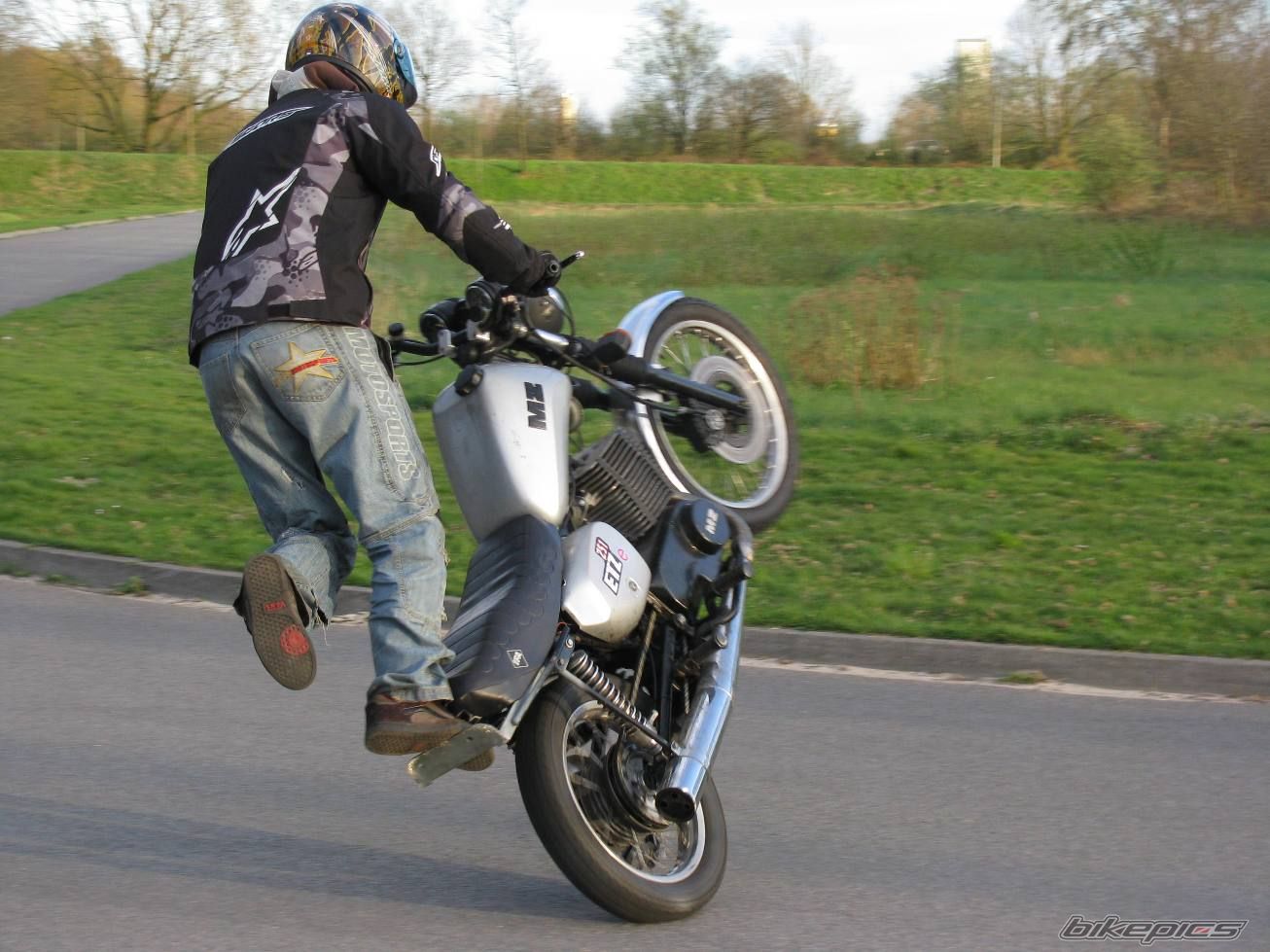 Bike Photo 1957811
