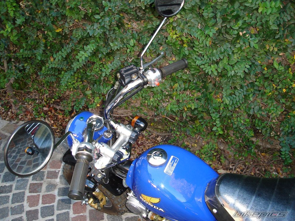 Photo 1958116