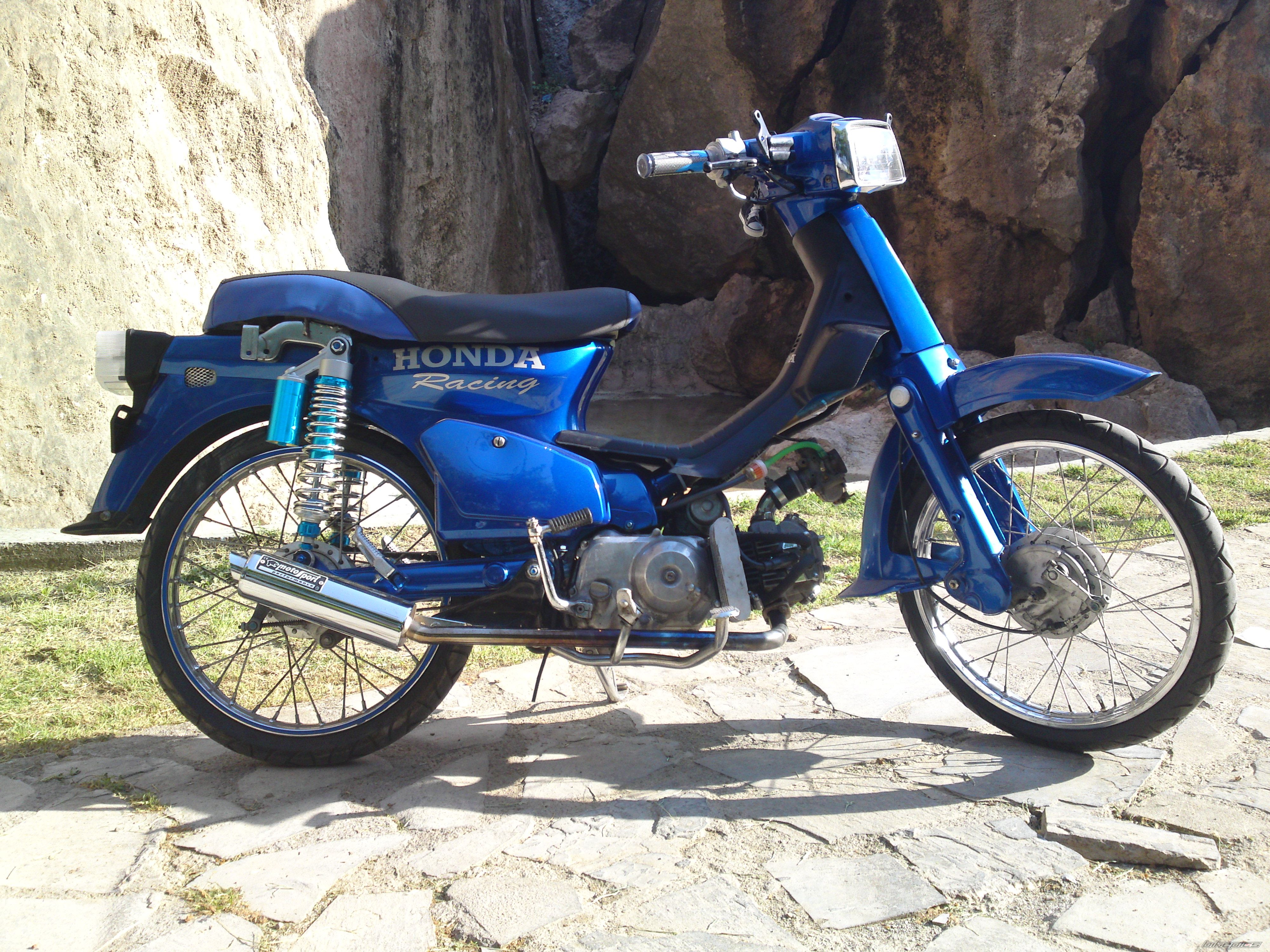 Photo 1958302