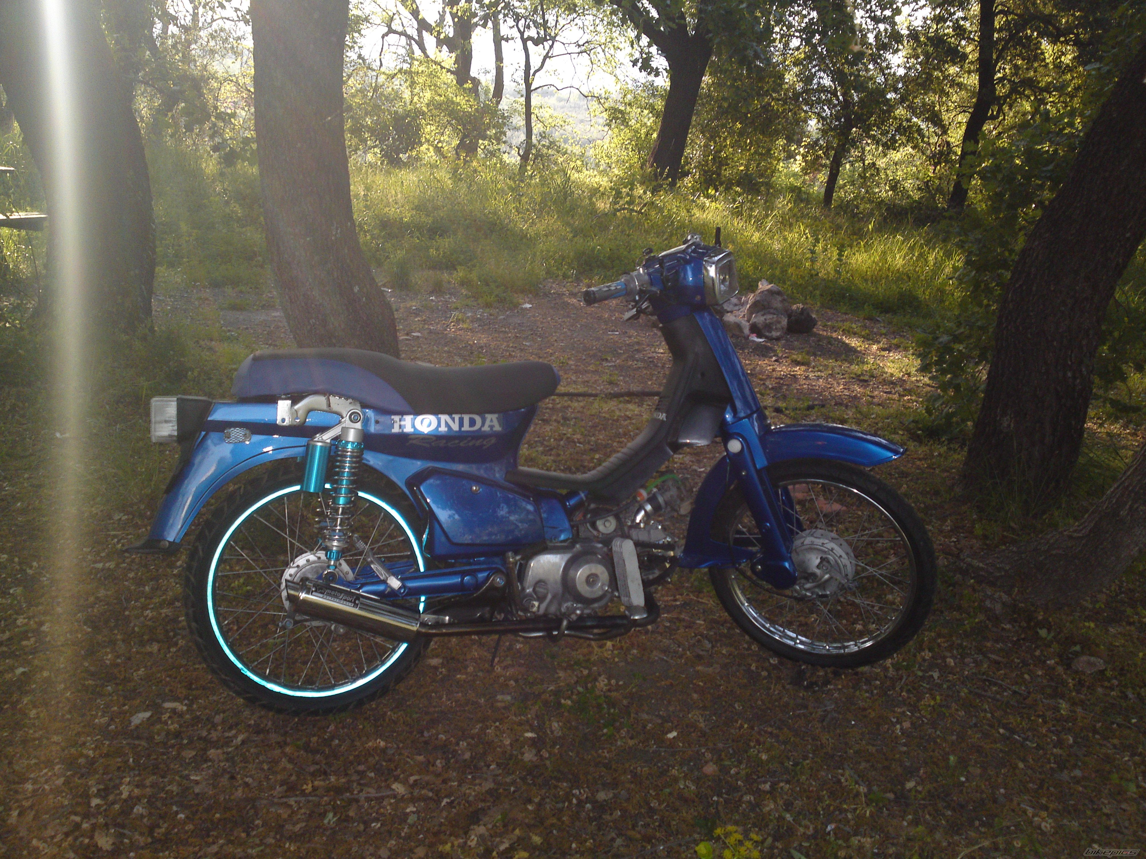 Photo 1958304