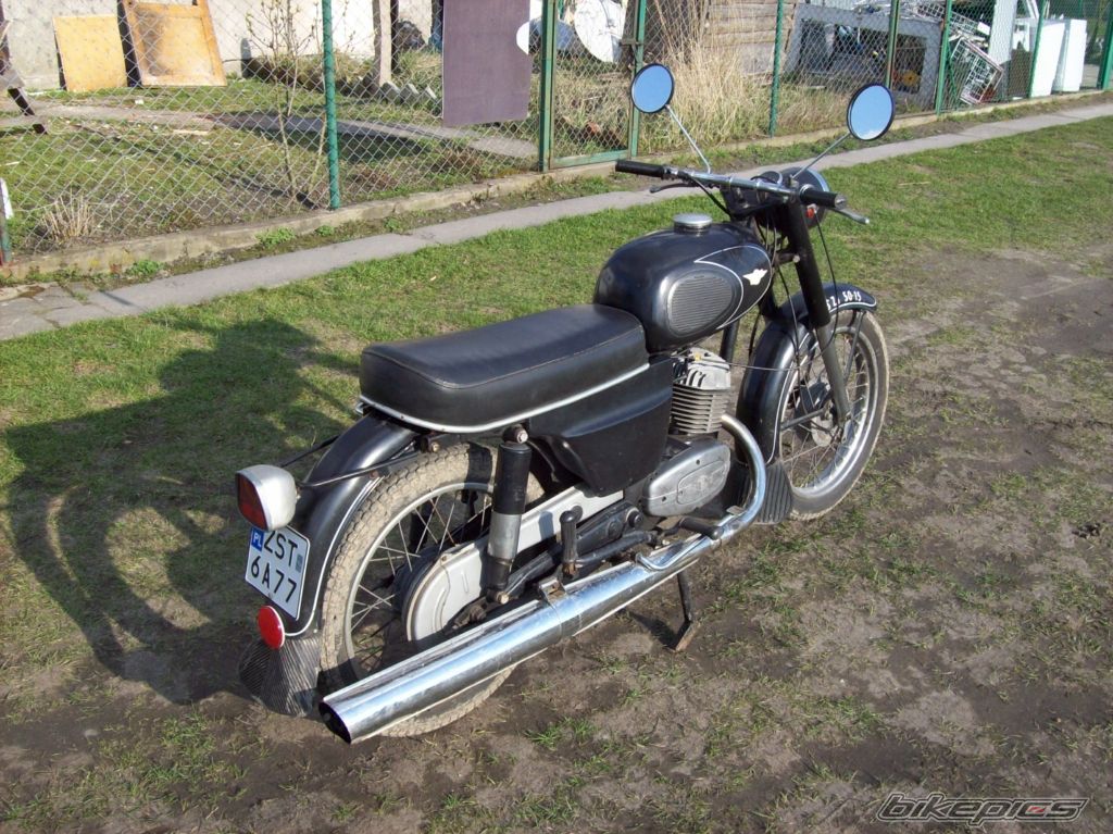 Photo 1958655