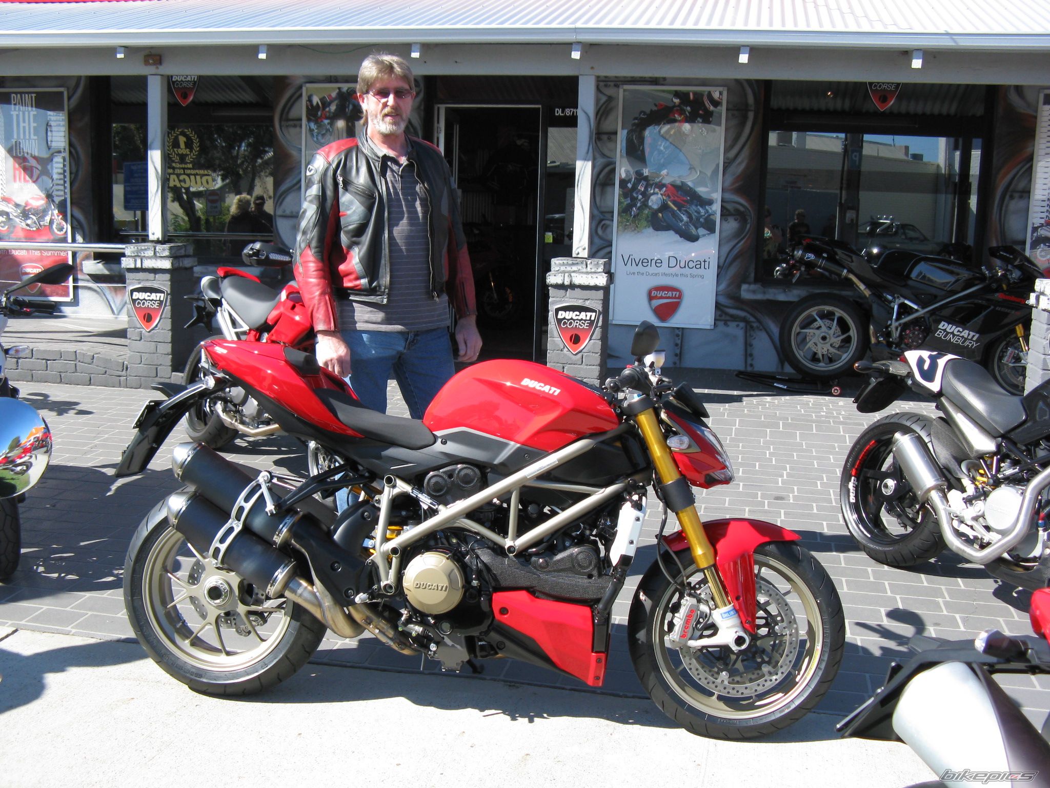 Bike Photo 1959022