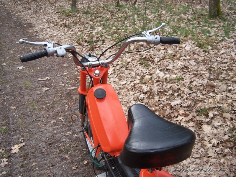Photo 1959254