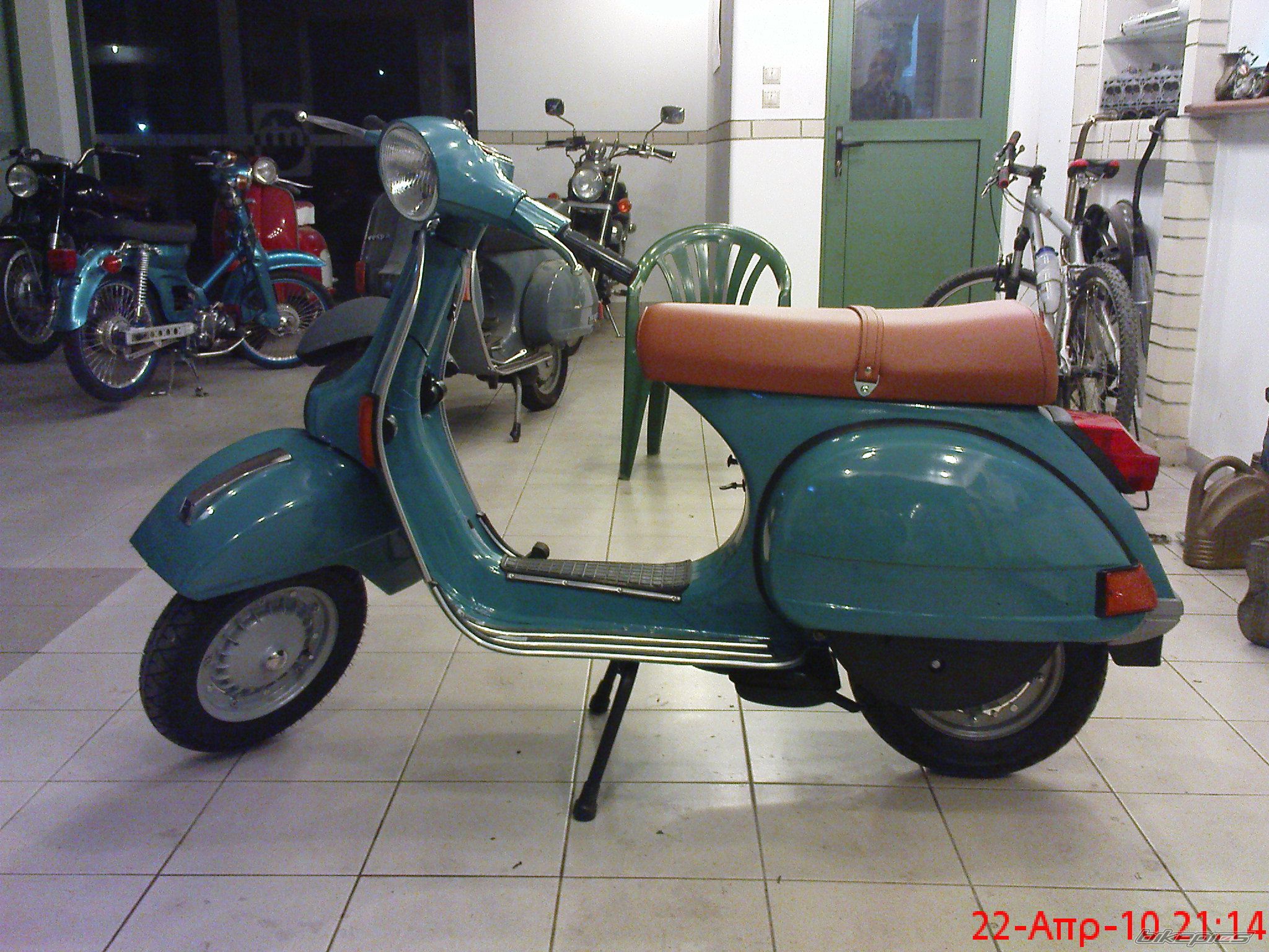 Photo 1959438