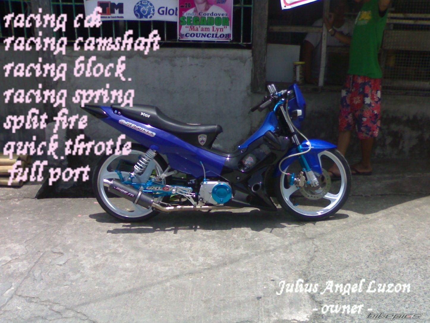 Photo 1959519