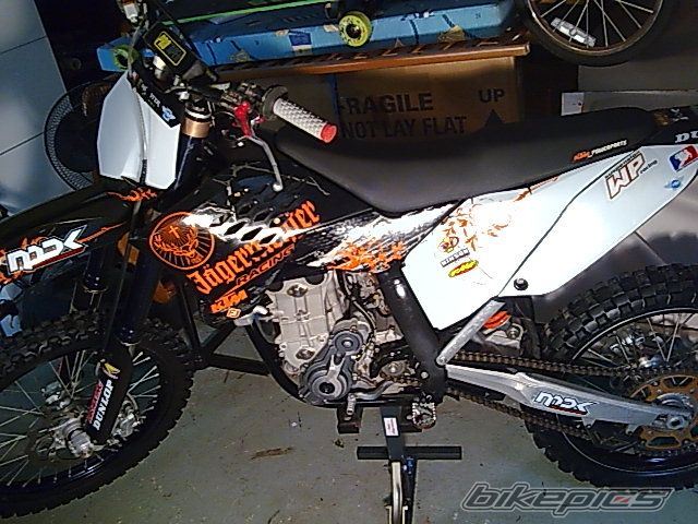 Photo 1959880