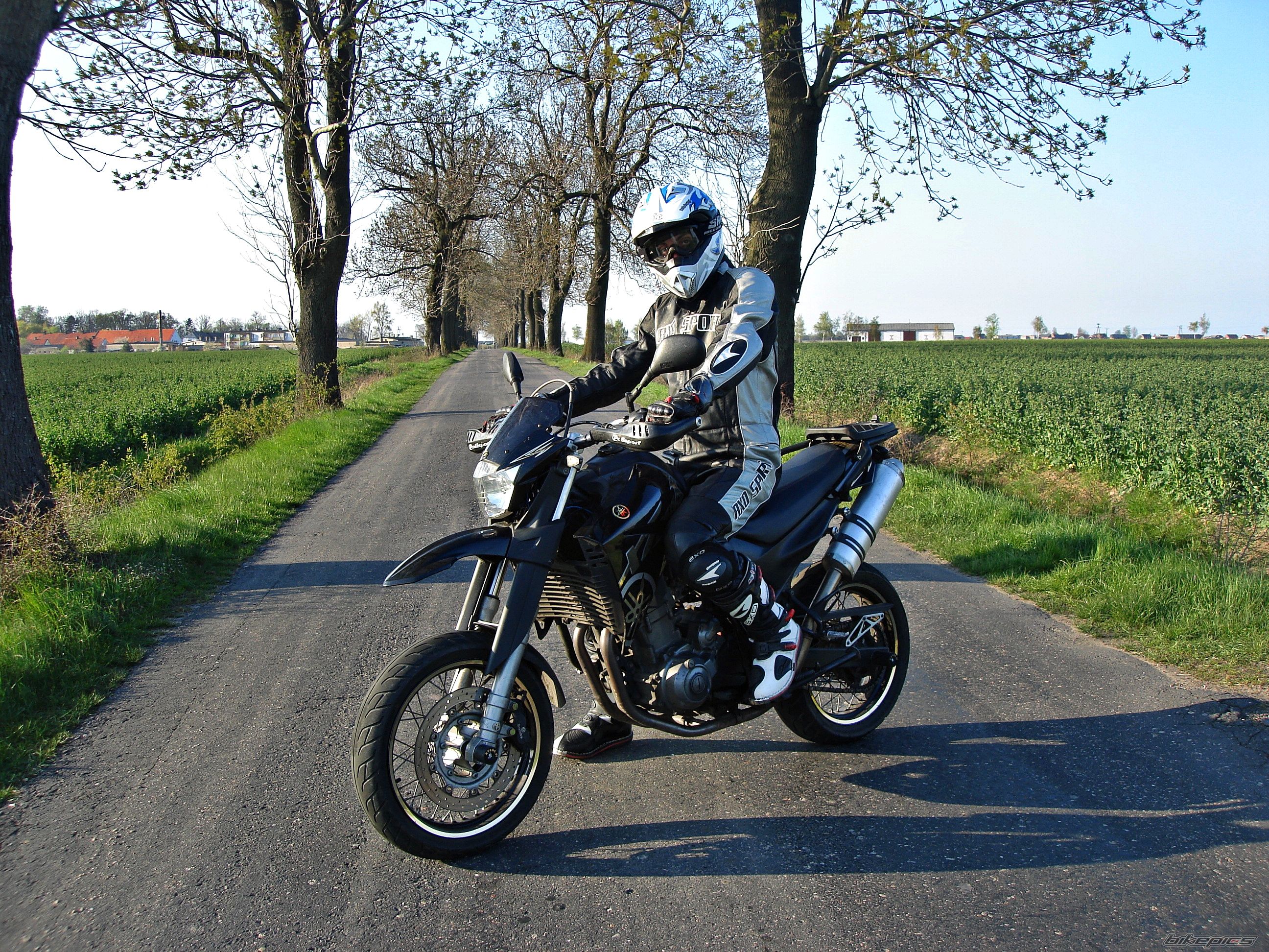 Bike Photo 1960346